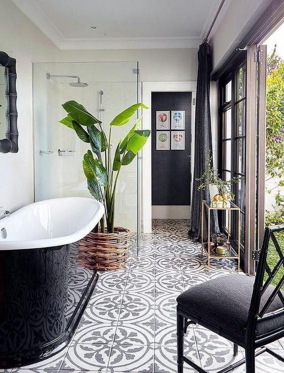vintage διακόσμηση-στο-μπάνιο-με-μαύρη-μπανιέρα-ιδέες-