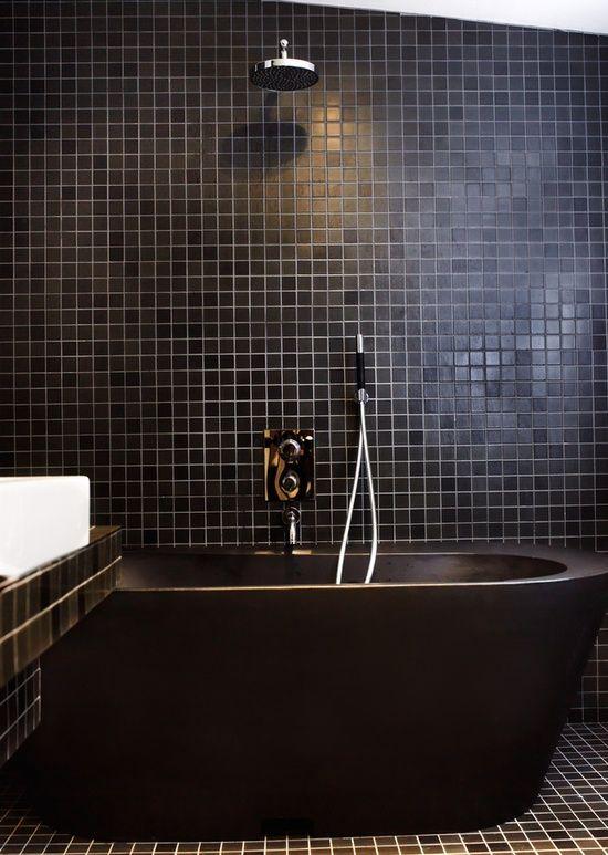 15 μοντέρνες ιδέες με μαύρες μπανιέρες στο μπάνιο