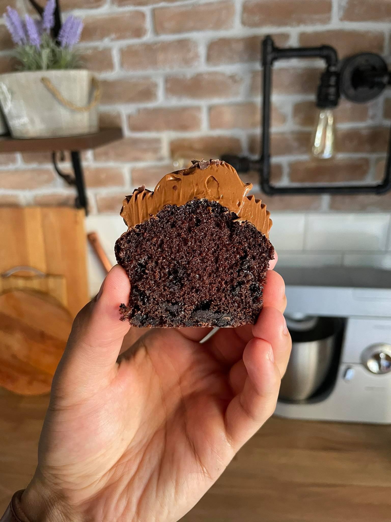 Αφράτα -σοκολατένια- κεκάκια- του- Δημήτρη -Μιχαηλίδη-