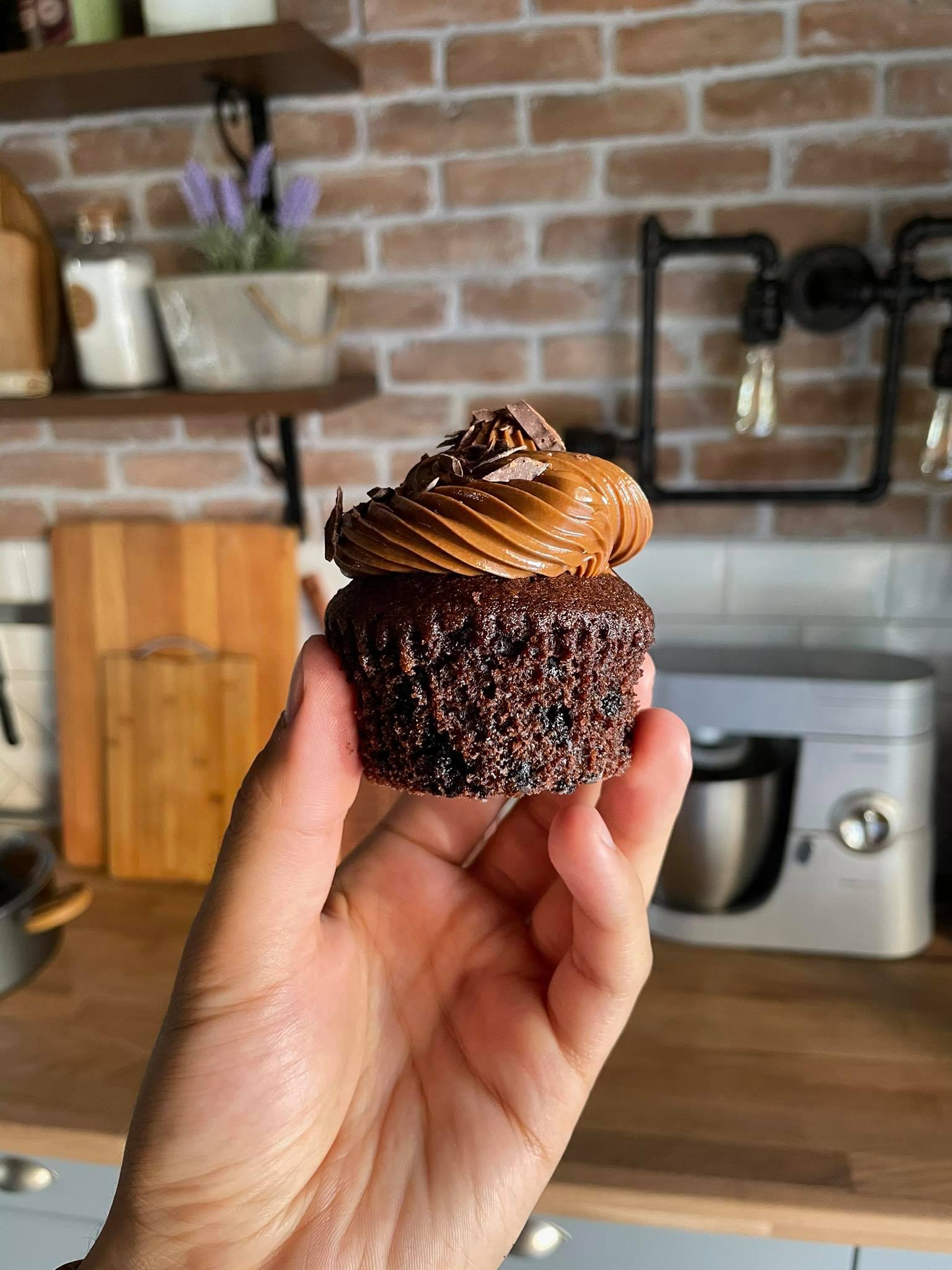 Αφράτα -σοκολατένια- κεκάκια- του- Δημήτρη -Μιχαηλίδη-