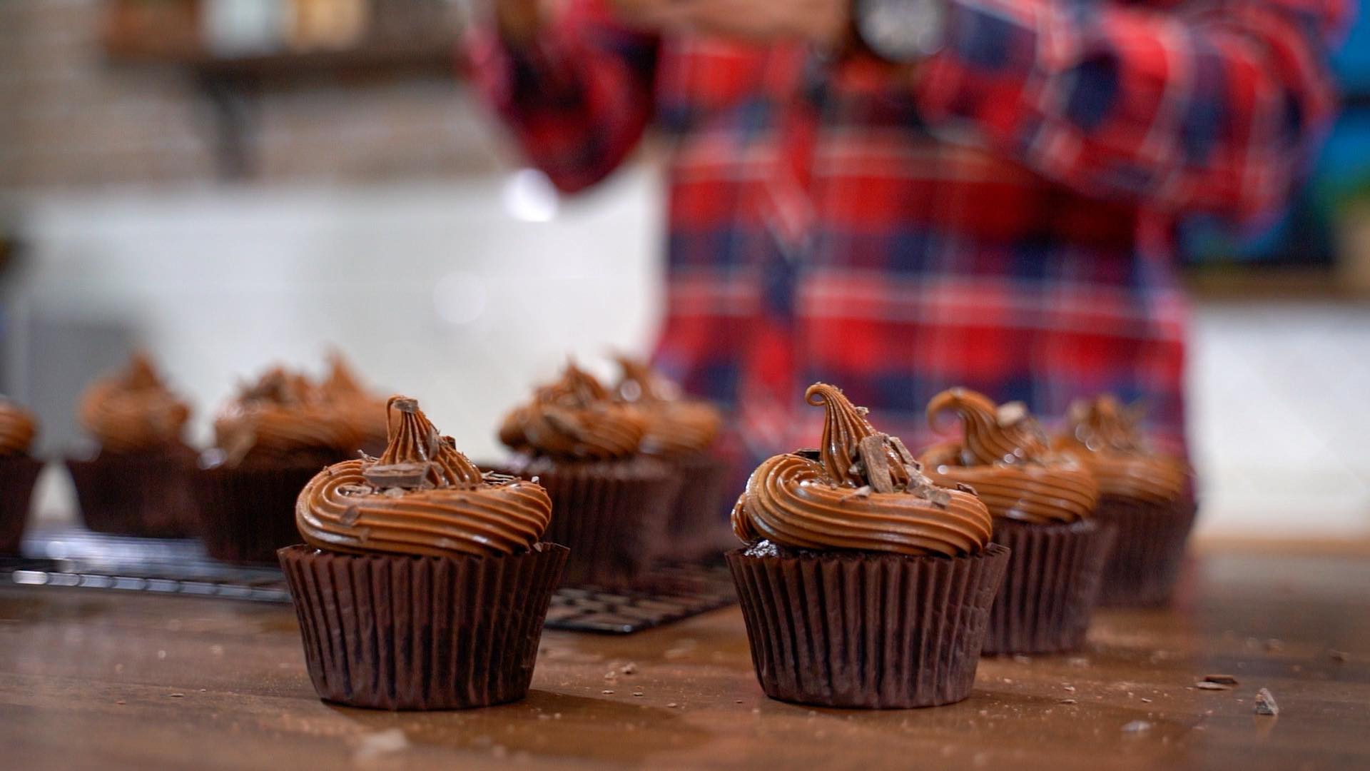 Αφράτα -σοκολατένια- κεκάκια- του- Δημήτρη -Μιχαηλίδη-