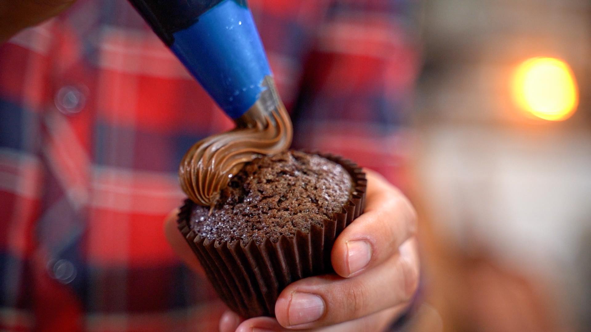 Αφράτα -σοκολατένια- κεκάκια- του- Δημήτρη -Μιχαηλίδη-