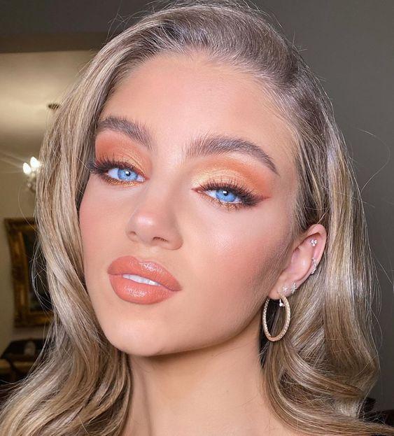 color-στα-μάτια-με-πορτοκαλί-σκιά-στα-μάτια-