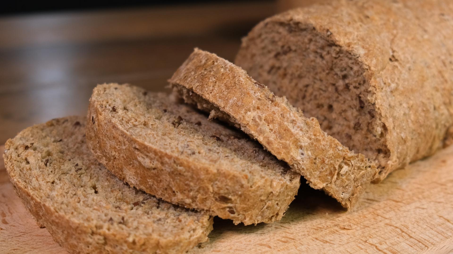 Συνταγή για το πιο αφράτο ψωμί ολικής άλεσης