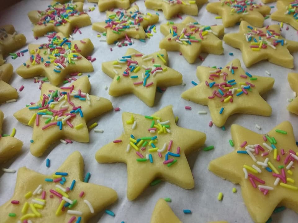 Χριστουγεννιάτικα -μπισκότα- χωρίς- ζάχαρη-με-τρούφα-