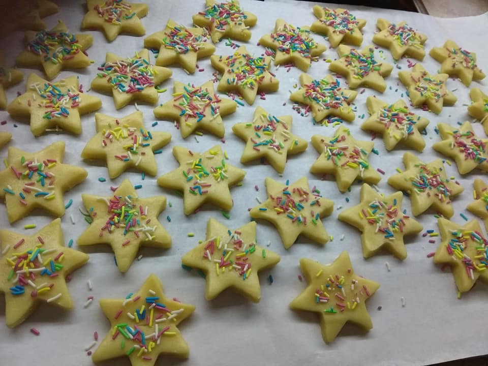 Χριστουγεννιάτικα -μπισκότα- χωρίς- ζάχαρη-με-τρούφα-