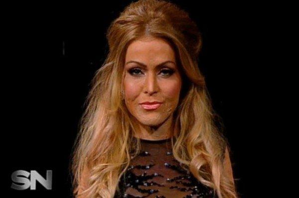 της-έβαλε-φωτιά-στο-πρόσωπο-και-βγάζει-την-μάσκα-ιστορία- της-έβαλε-φωτιά-στο-πρόσωπο-και-βγάζει-την-μάσκα-ιστορία-