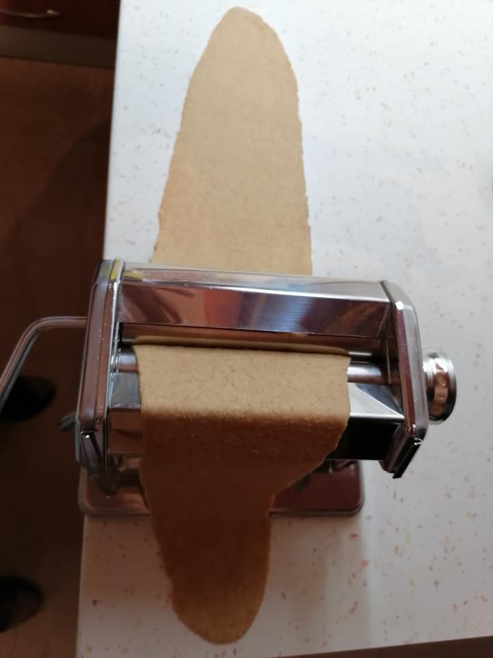 Χειροποίητες-χυλοπίτες-με-αλεύρι ολικής άλεσης-