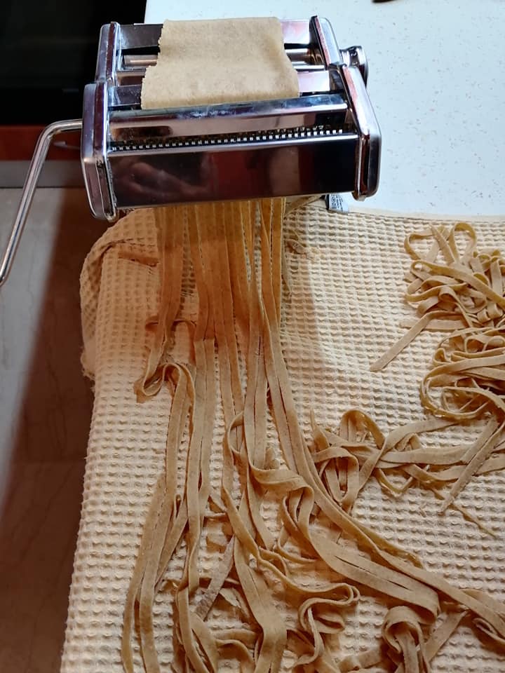 Χειροποίητες-χυλοπίτες-με-αλεύρι ολικής άλεσης-