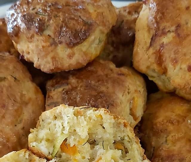 Εύκολα τυροπιτάκια με λαχανικά