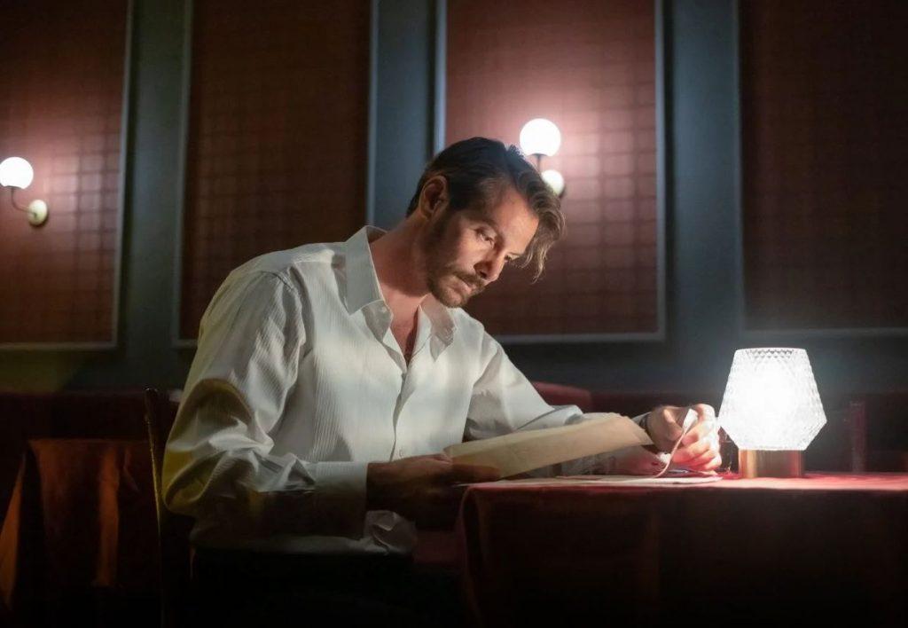 Άγριες Μέλισσες: Ο Μελέτης βρίσκει τον Κωνσταντή ετοιμοθάνατο