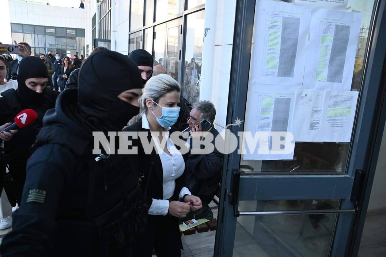 Δίκη βιτριόλι – Καταπέλτης ο εισαγγελέας : Η Έφη Κακαράντζουλα είχε αισθήματα μίσους για την Ιωάννα