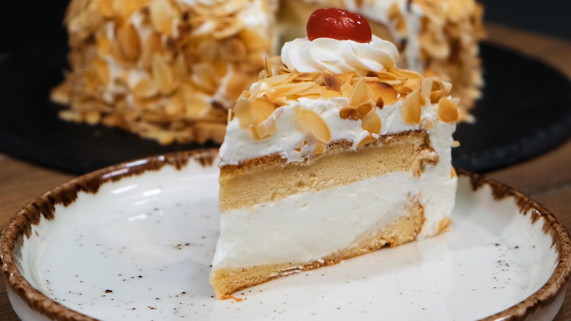 Τούρτα- Αμυγδάλου- από-τον- Παναγιώτη -Παπαδάκη-