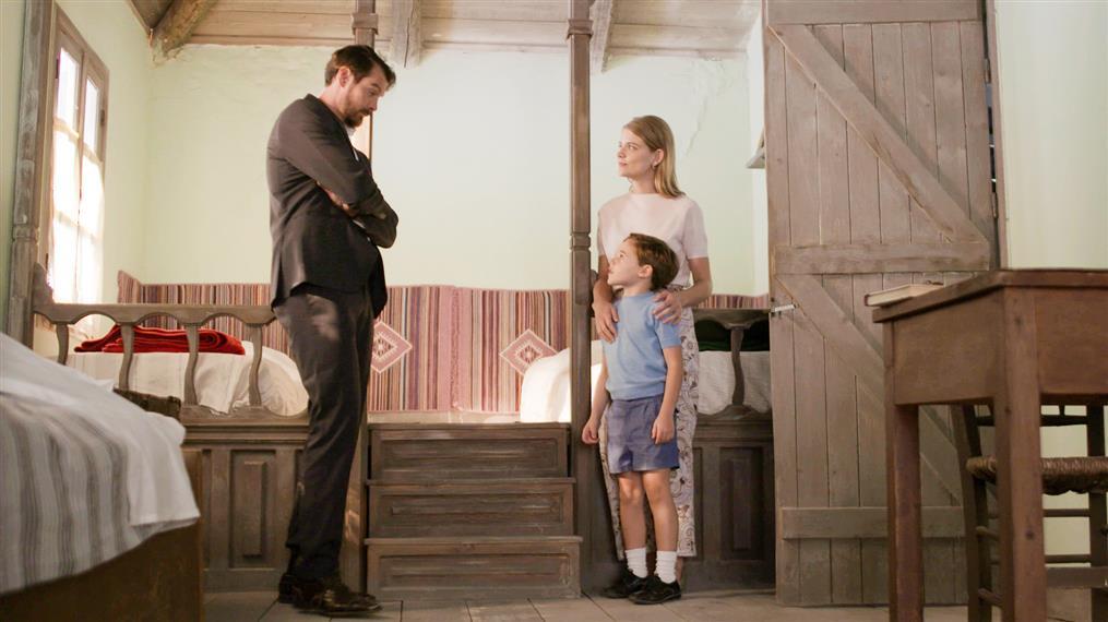 Άγριες Μέλισσες Γ’ κύκλος επόμενα επεισόδια : 18 , 19 , 20