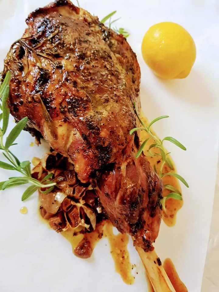 Αρνάκι-στο φούρνο-με-λαδόκολλα-