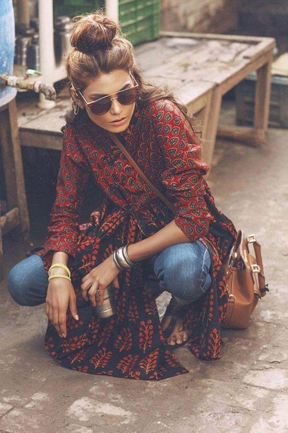 boho-chic-style-με-τζιν παντελόνι-και-boho μπλούζα-και-boho τσάντα- boho-chic-style-με-τζιν παντελόνι-και-boho μπλούζα-και-boho τσάντα-