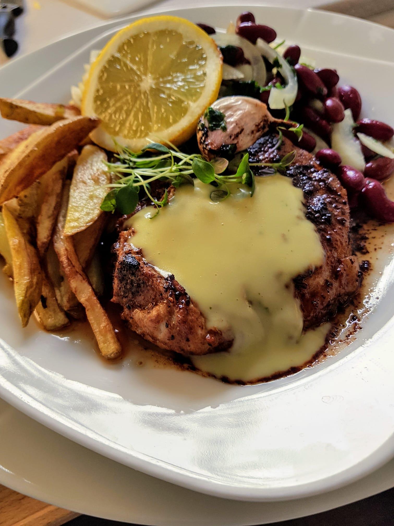 Χοιρινές- μπριζόλες -με- μπεαρνέζ- σώς- (Béarnaise Sauce)- Χοιρινές- μπριζόλες -με- μπεαρνέζ- σώς- (Béarnaise Sauce)-