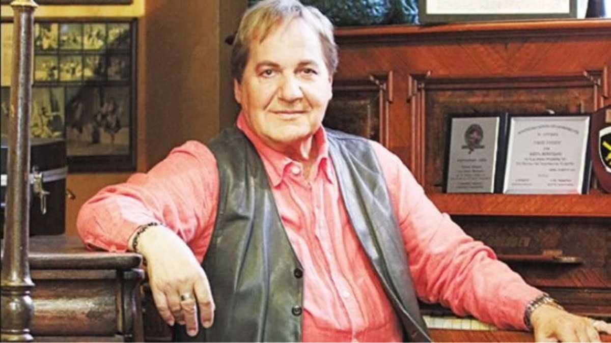 Σπύρος Μπιμπίλας : Η αποκάλυψη για τα μόνιμα καρούμπαλα από τα χτυπήματα του Πέτρου Φιλιππίδη