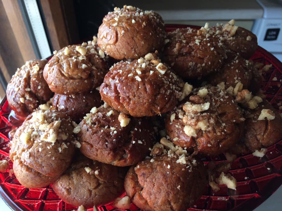 Μελομακάρονα- χωρίς- ζάχαρη- με- όλα- τα- μυστικά- τους- Μελομακάρονα- χωρίς- ζάχαρη- με- όλα- τα- μυστικά- τους-