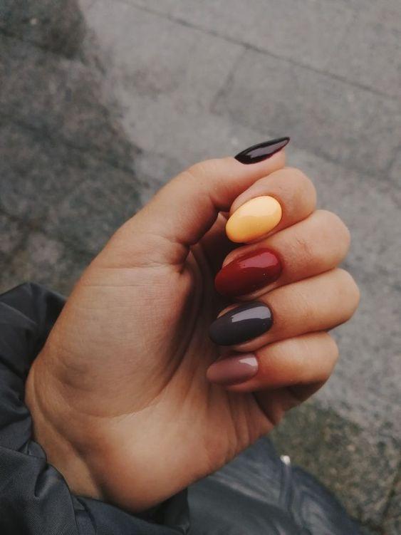 χρωματιστά-νύχια-για-τον-Νοέμβριο-ιδέες- χρωματιστά-νύχια-για-τον-Νοέμβριο-ιδέες-