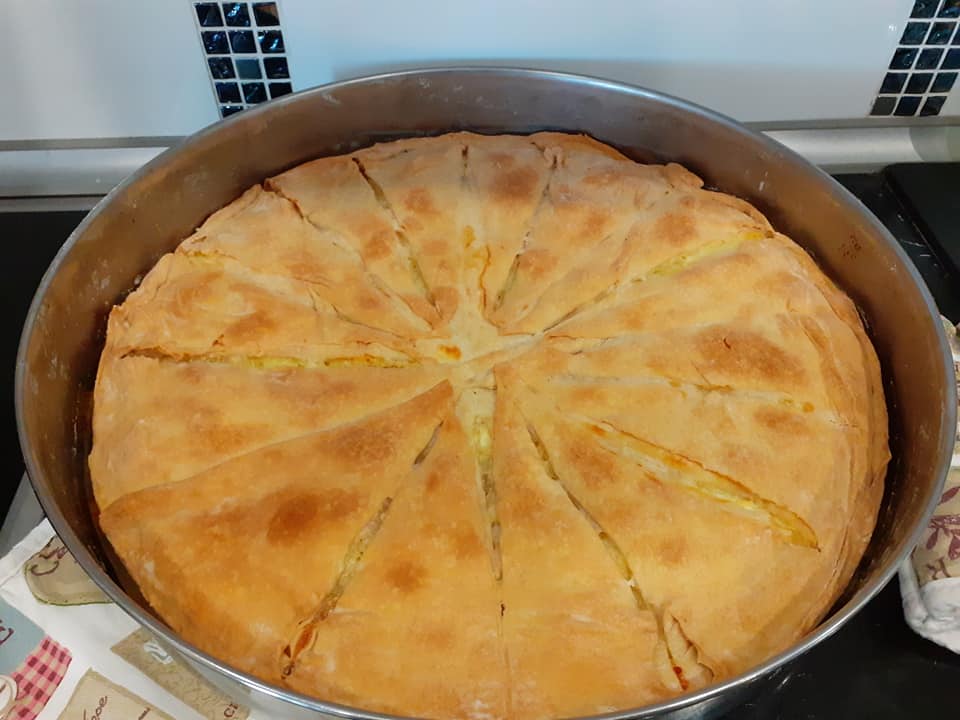 Τυρόπιτα -Μετσόβου- Τυρόπιτα -Μετσόβου-