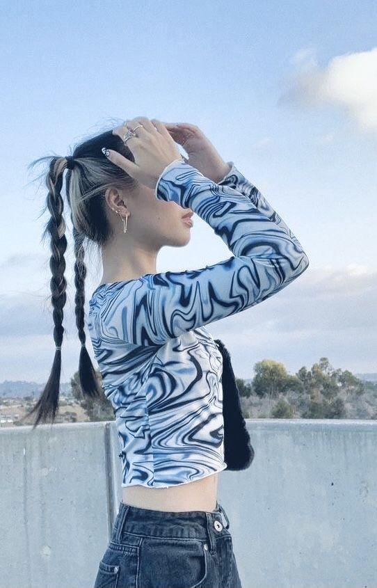 δύο-πλεξούδες-στα-μαλλιά-