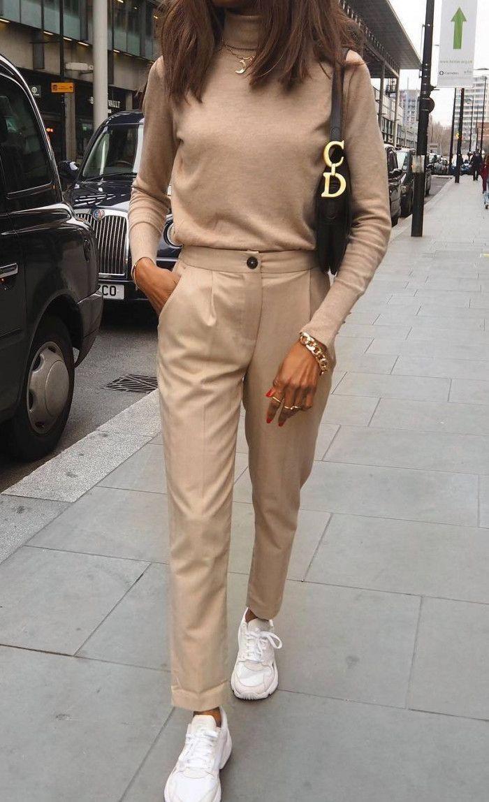 16 ιδέες για ντύσιμο σε ουδέτερες αποχρώσεις τον Χειμώνα 2021 – 2022