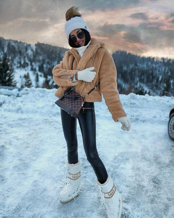 μαύρο δερμάτινο-κολάν-με-καφέ-γούνινο πανωφόρι-