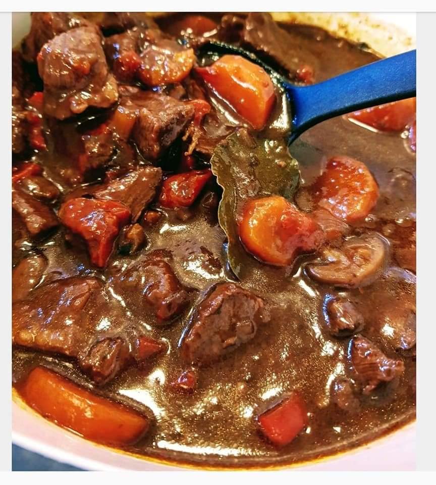 Μοσχάρι -Köttgryta- Μοσχάρι -Köttgryta-