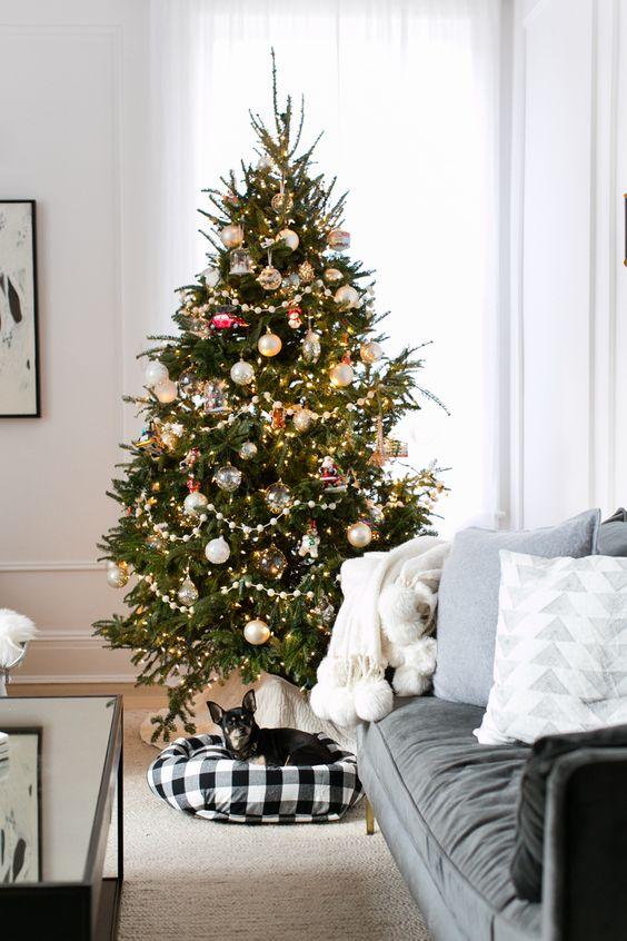 χριστουγεννιάτικη-βάση-για-το-χριστουγεννιάτικο-δέντρο-με-ύφασμα-