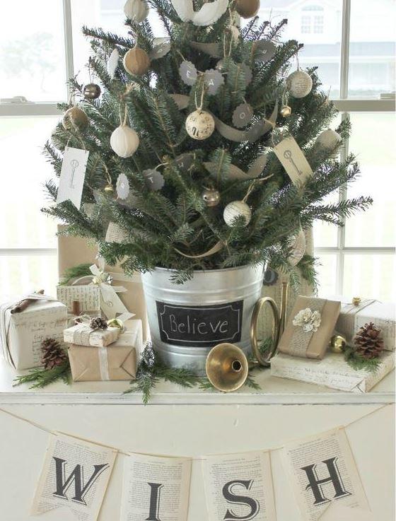 χριστουγεννιάτικη-βάση-για-το-χριστουγεννιάτικο-δέντρο-από-τσίγκινο τενεκέ-