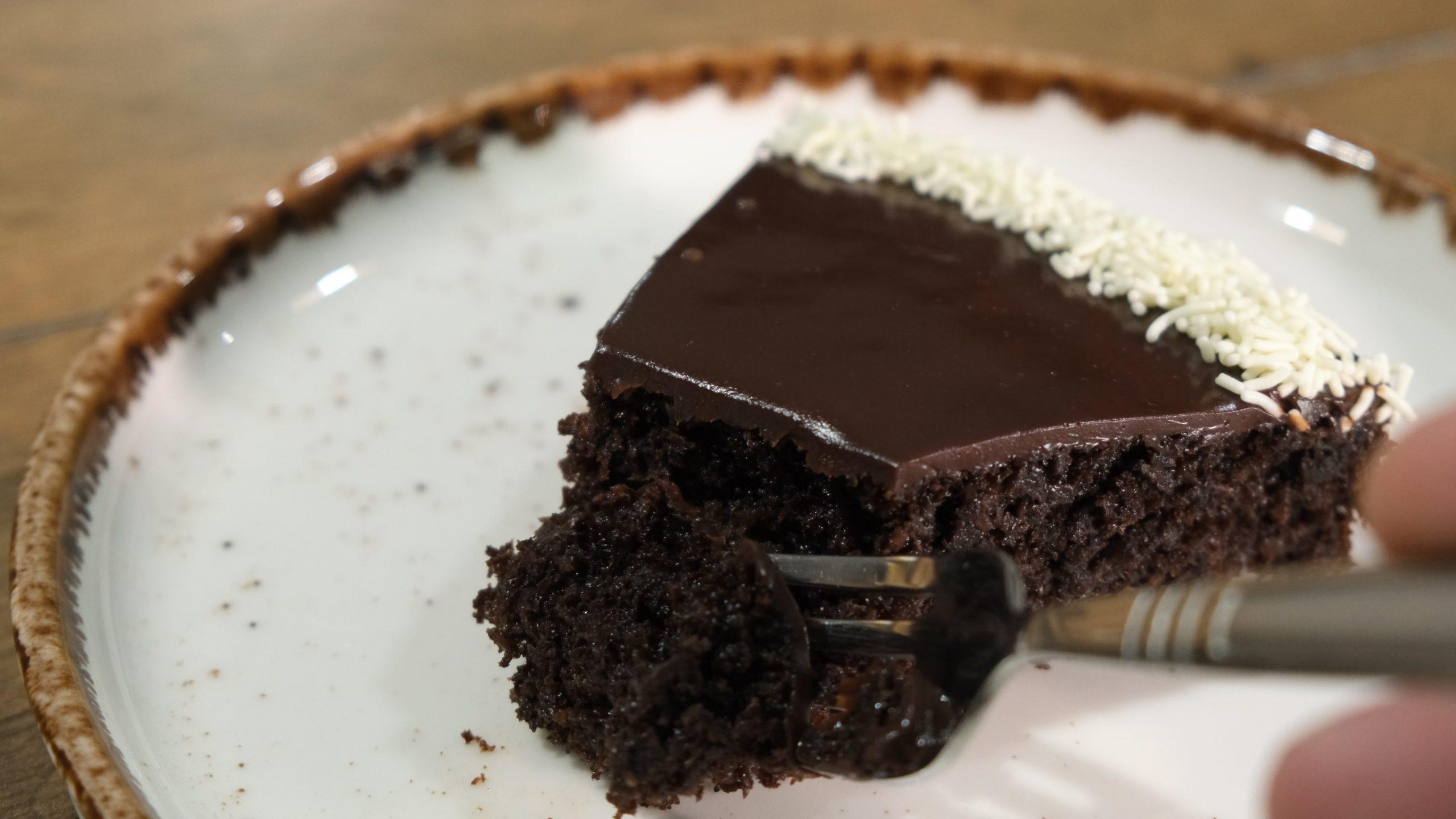 Σοκολατόπιτα-χωρίς αλεύρι-και μίξερ-