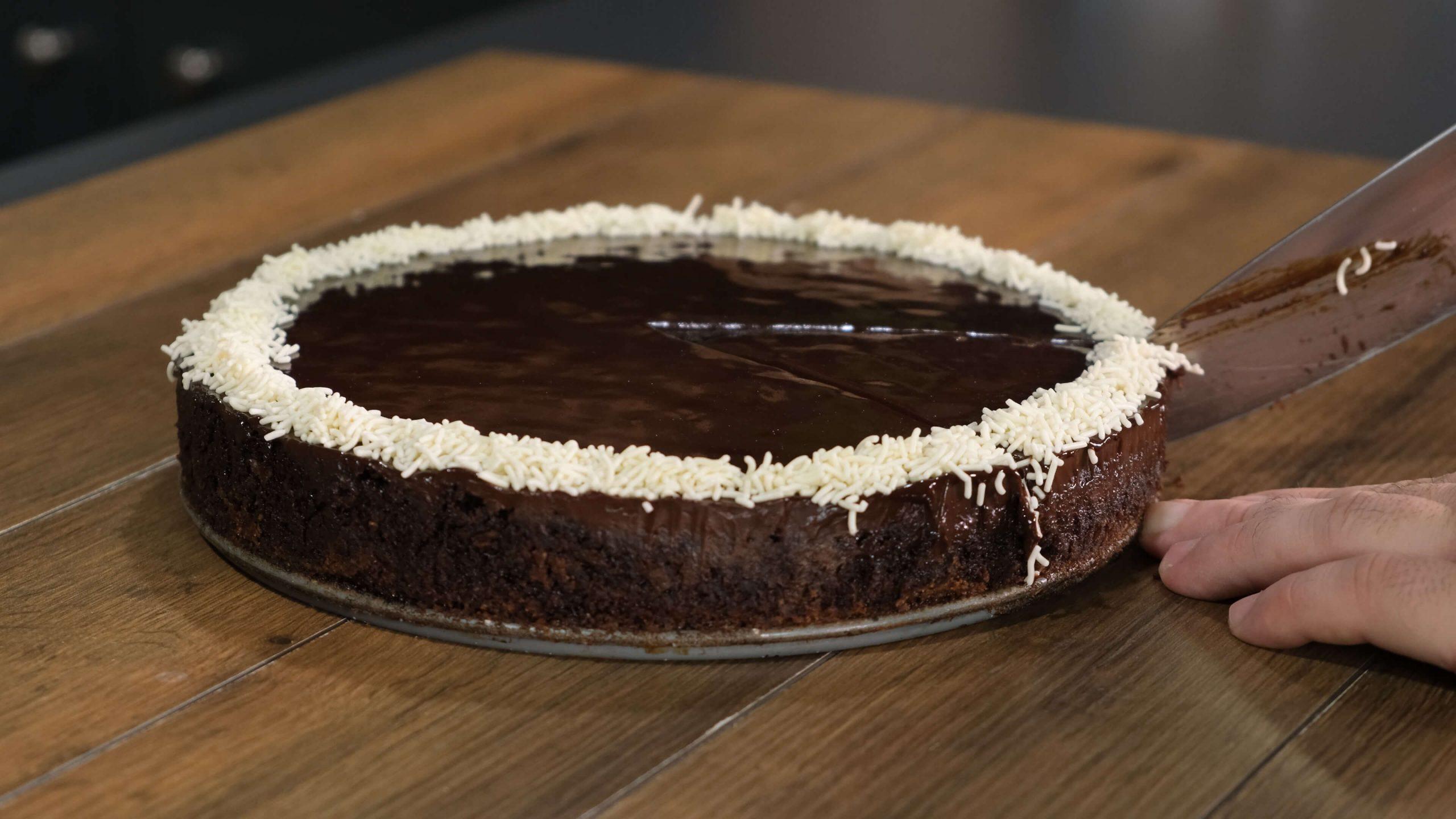 Σοκολατόπιτα-χωρίς αλεύρι-και μίξερ-