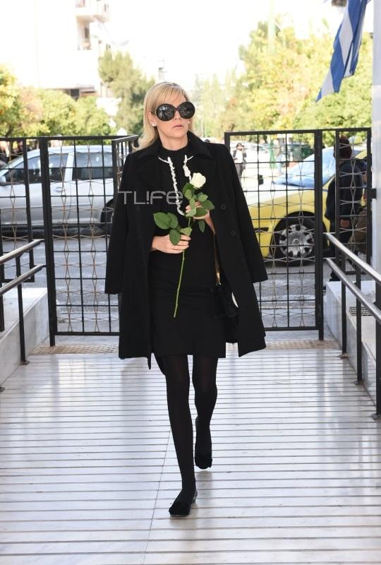 Χρήστος Κυριαζής: Θλίψη στο τελευταίο αντίο – Συντετριμμένη η η σύντροφός του