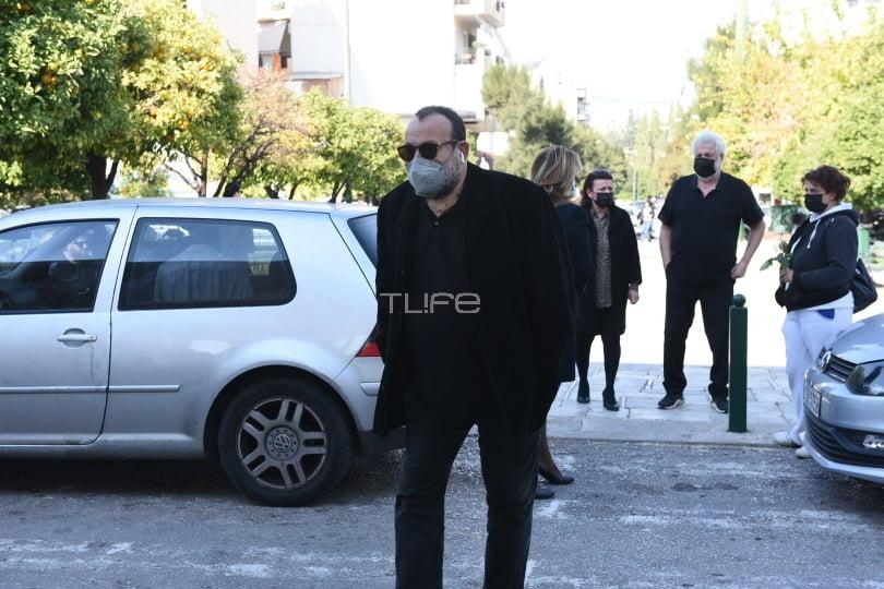 Χρήστος Κυριαζής: Θλίψη στο τελευταίο αντίο – Συντετριμμένη η η σύντροφός του