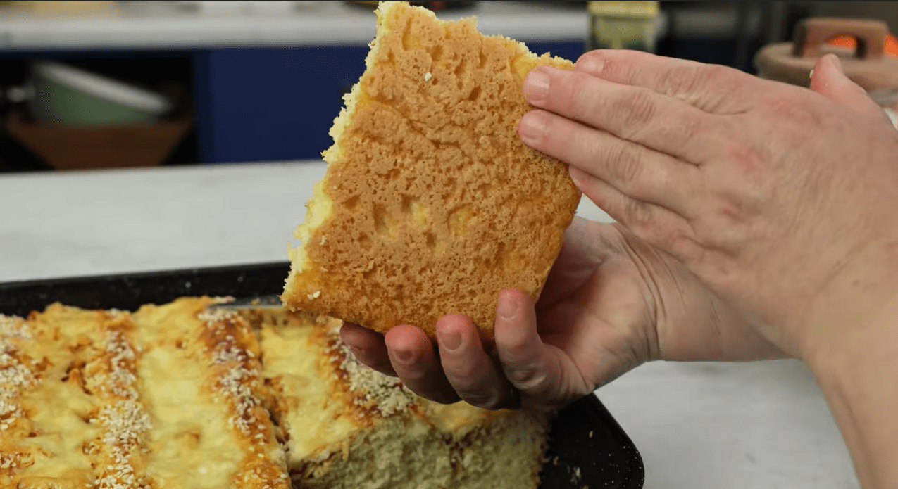 Ψωμένια ζύμη με το κοτόπουλο που περίσσεψε