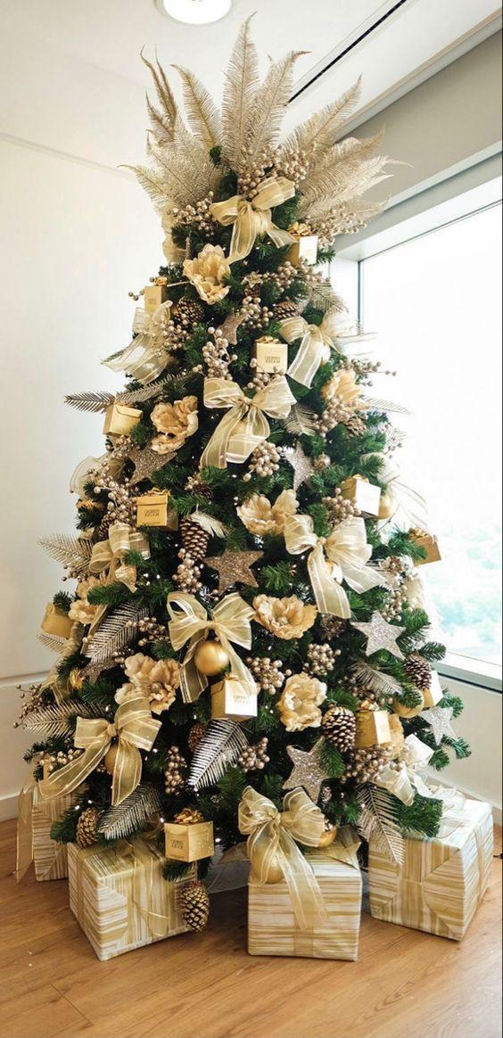 φτερά-στην-κορυφή-του-χριστουγεννιάτικου-δέντρου- φτερά-στην-κορυφή-του-χριστουγεννιάτικου-δέντρου-