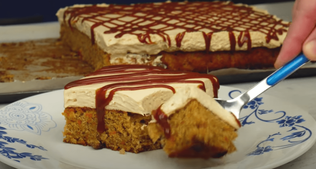 Κέικ -καρότου- με -επικάλυψη -καραμέλας-