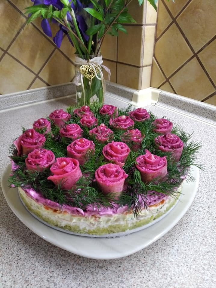 Γιορτινή- Κοτοσαλάτα- με- κρέπες-