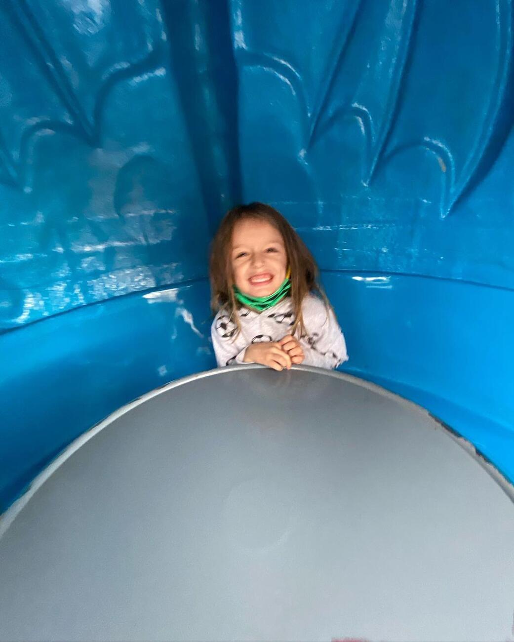 Σοφία Καρβέλα : Οι γιοι της μεγάλωσαν και είναι φτυστοί με τον πατέρα τους