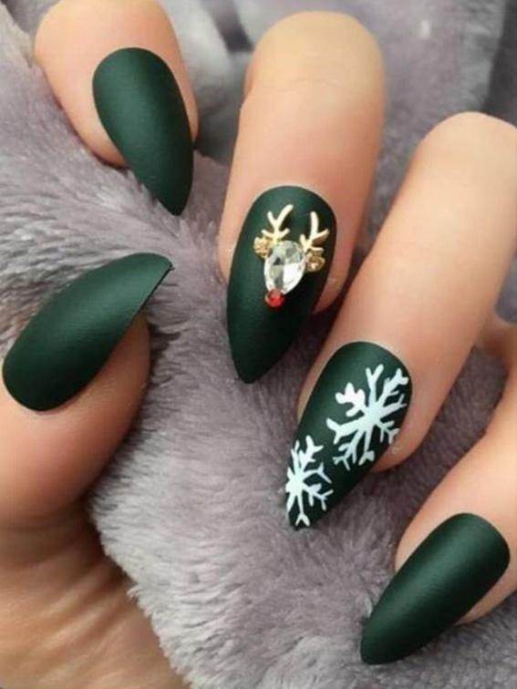 πράσινα-χριστουγεννιάτικα-νύχια-με-στρας-
