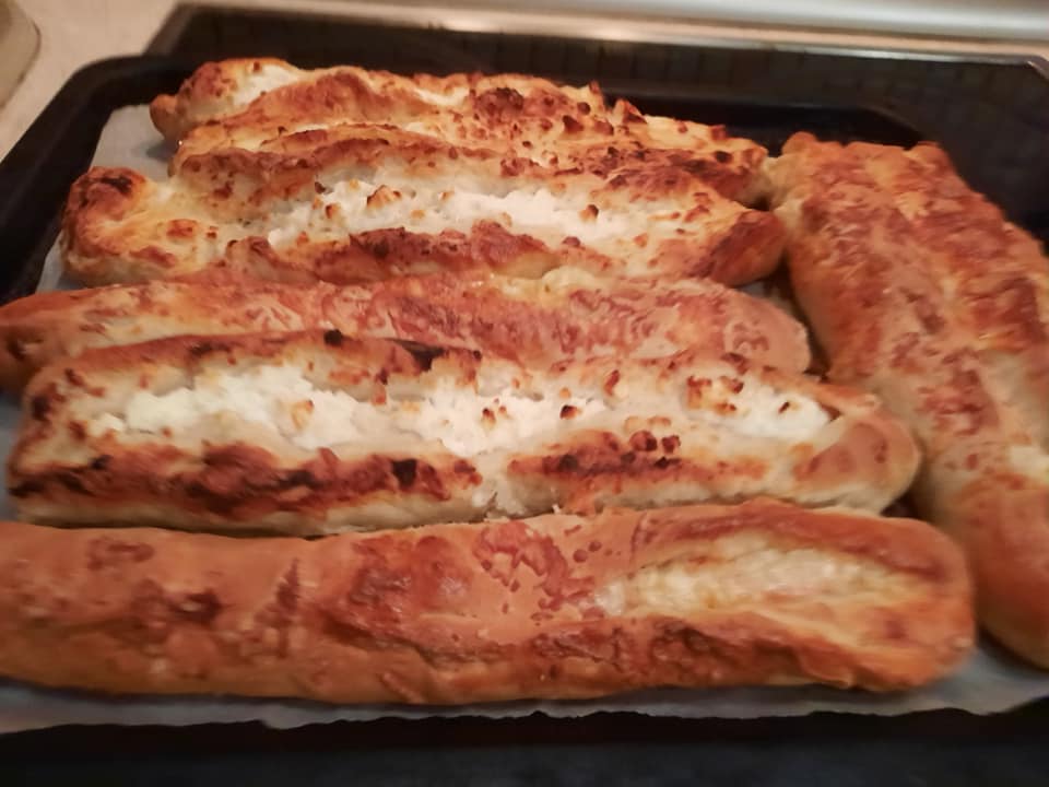 Μπαστουνάκια- από- ζύμη- γιαουρτιού- Μπαστουνάκια- από- ζύμη- γιαουρτιού-