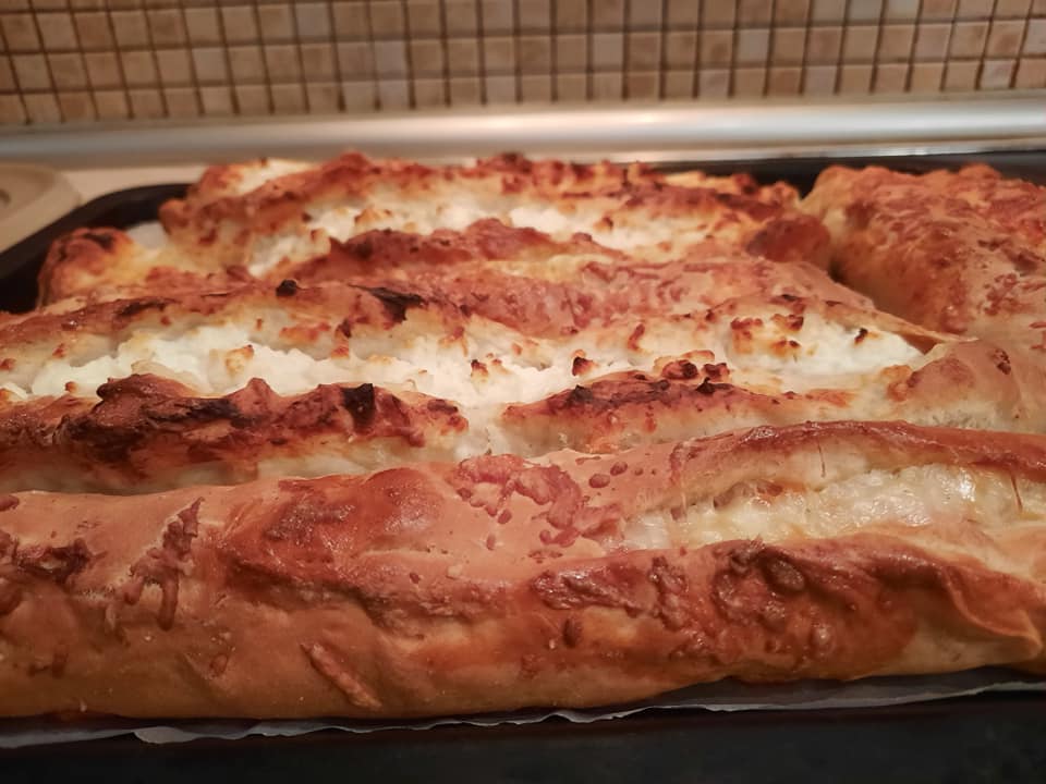 Μπαστουνάκια- από- ζύμη- γιαουρτιού- Μπαστουνάκια- από- ζύμη- γιαουρτιού-