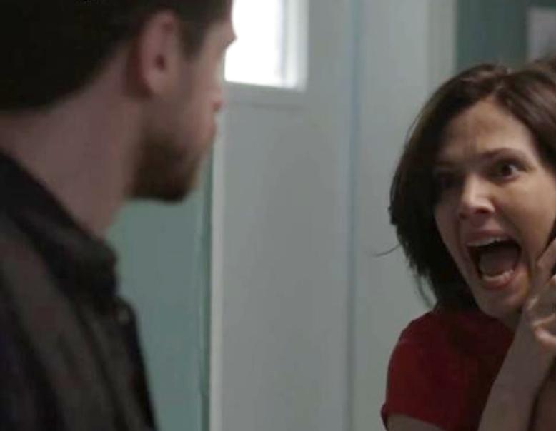 Σασμός: Ο Κώστας χτυπά την Άσπα και λέει τα πάντα στη Βασιλική.