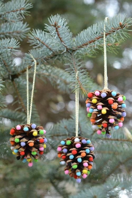 diy-χριστουγεννιάτικα-στολίδια-για-το-δέντρο-από-κουκουνάρι-
