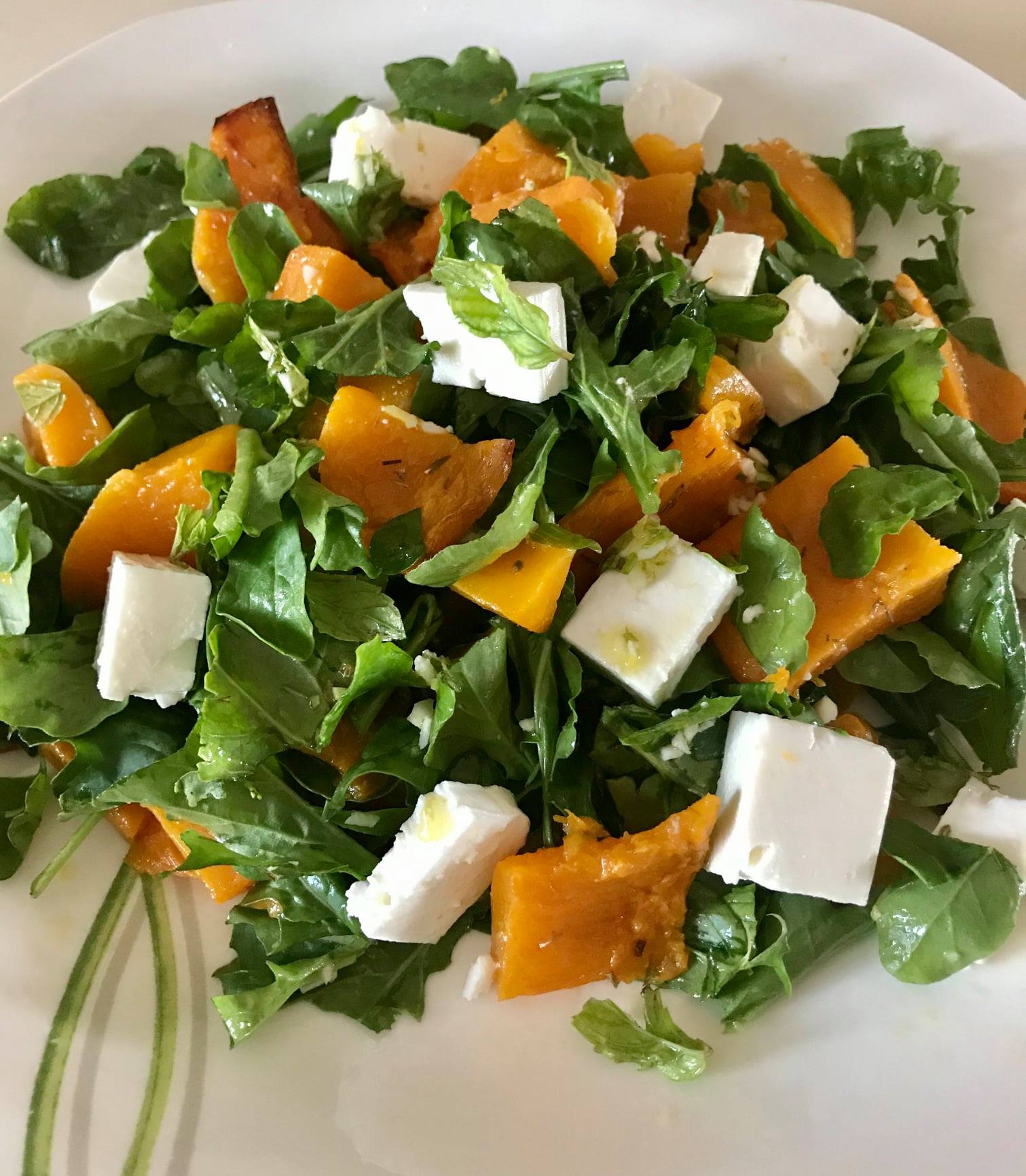 χριστουγεννιάτικη-σαλάτα-με-κολοκύθα-