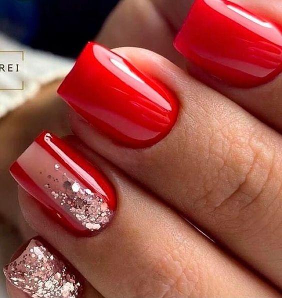 ιδέες-για-χριστουγεννιάτικα νύχια-που-θα-φτιάξεις-μόνη-σου-στο-σπίτι- ιδέες-για-χριστουγεννιάτικα νύχια-που-θα-φτιάξεις-μόνη-σου-στο-σπίτι-