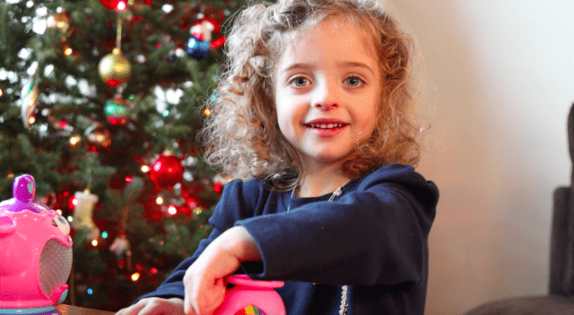 παιδί-εξαρτημένων γονιών-δεν-είχε-ούτε-έναν-επισκέπτη-και-υιοθετήθηκε-από-την-νοσηλεύτρια-του-νοσοκομείου-