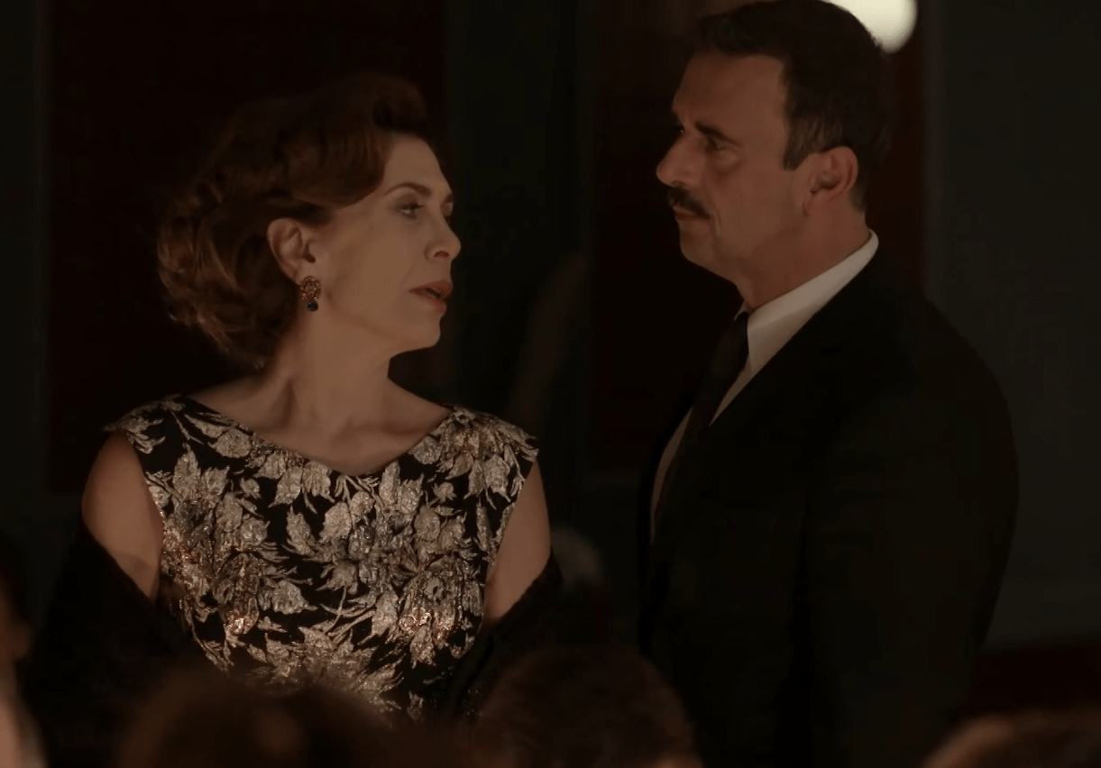 Άγριες μέλισσες: Μυρσίνη με Ακύλα συμμαχούν για να βγάλουν την Αντιγόνη από τη μέση