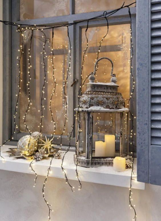 λαμπιόνια-στο-παράθυρο-ιδέες-χριστουγεννιάτικης διακόσμησης-